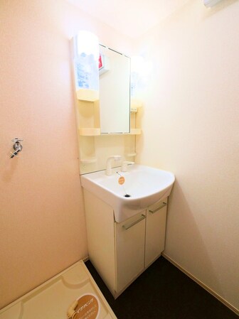 コーポ・ゼルコバの物件内観写真